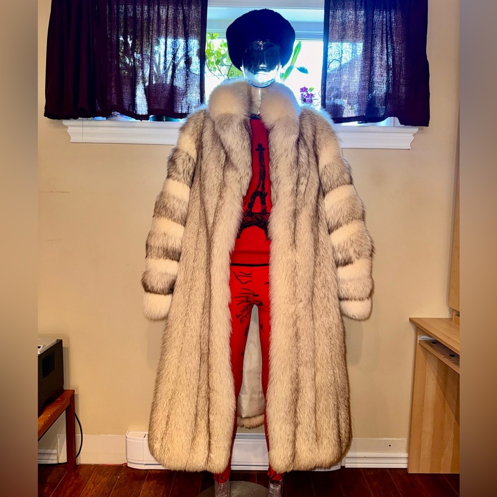 Luxury Full-Length Blue Fox Fur Coat